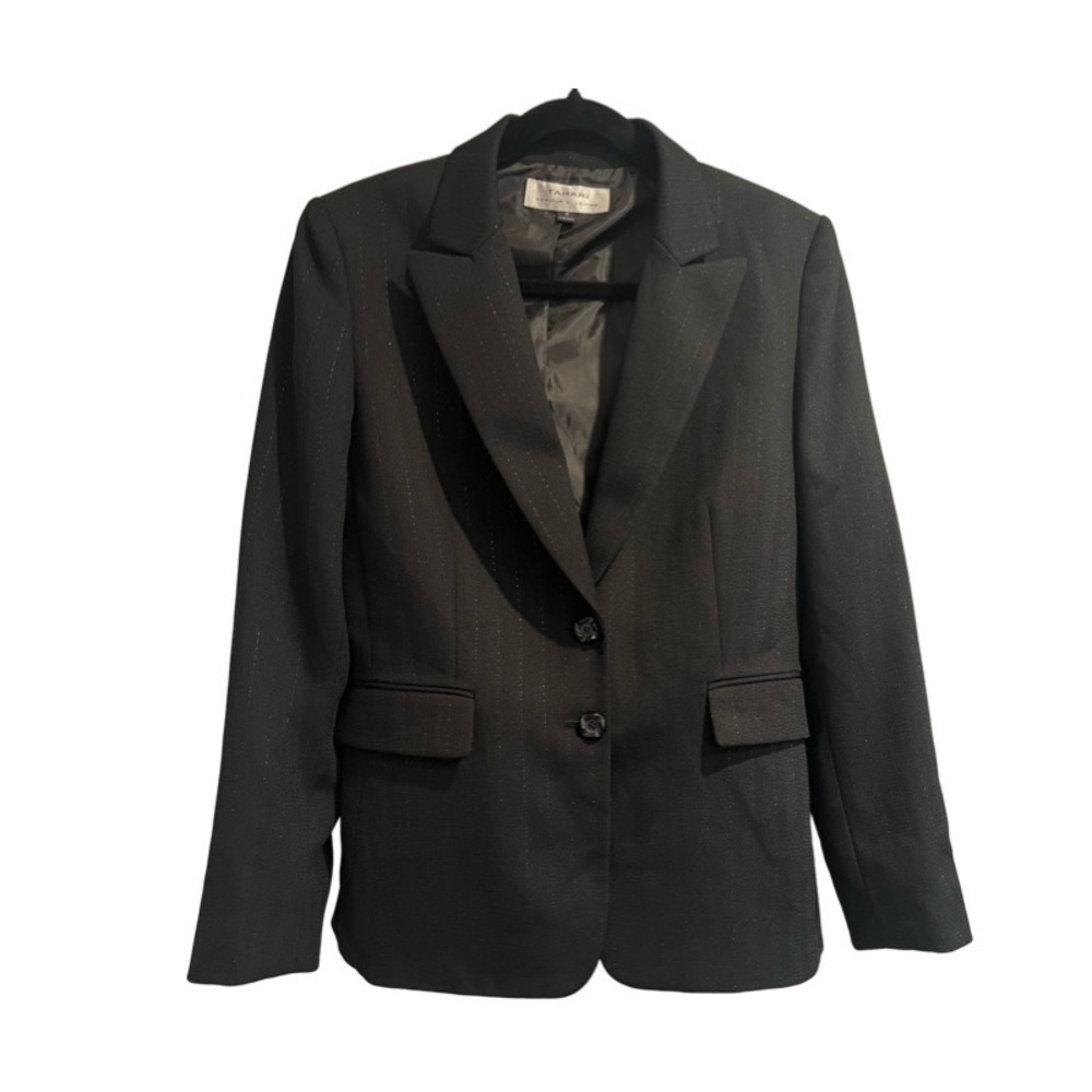 Tahari black peak lapel blazer